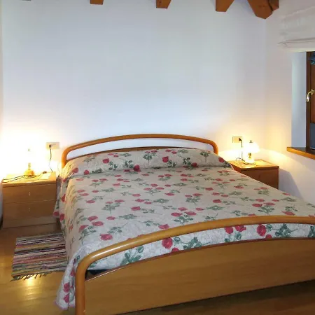 펜션 Locazione Turistica Casa Cekova *